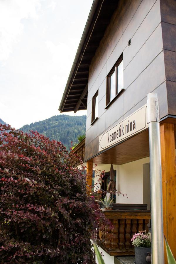 Haus Ganeu Apartment Gaschurn Exterior foto